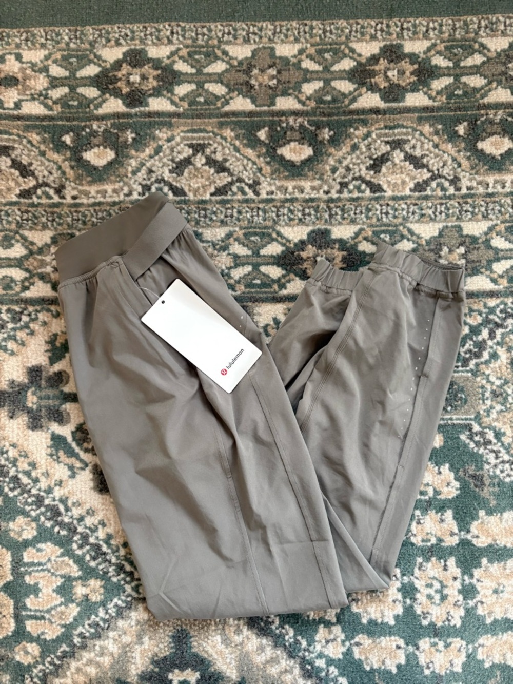Lululemon Adapted State HR Jogger Airflow